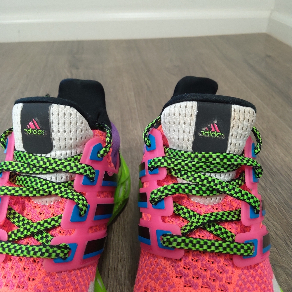 Adidas Ultraboost Web DNA J Youth Size 5 Pink/white/green With Box! - Picture 5 of 9